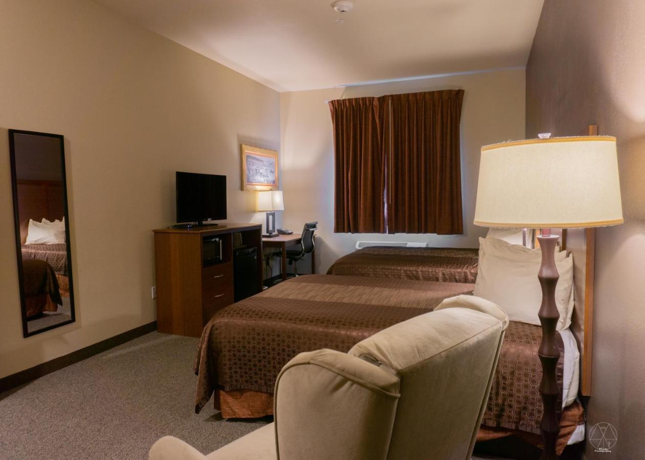 & Convention Center 3* Newcastle